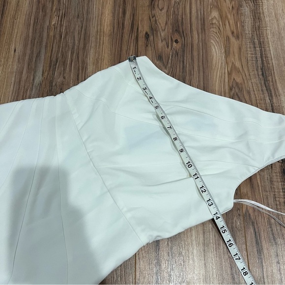 NWT Michael Costello x REVOLVE Ava One Shoulder White Dress - Picture 9 of 10